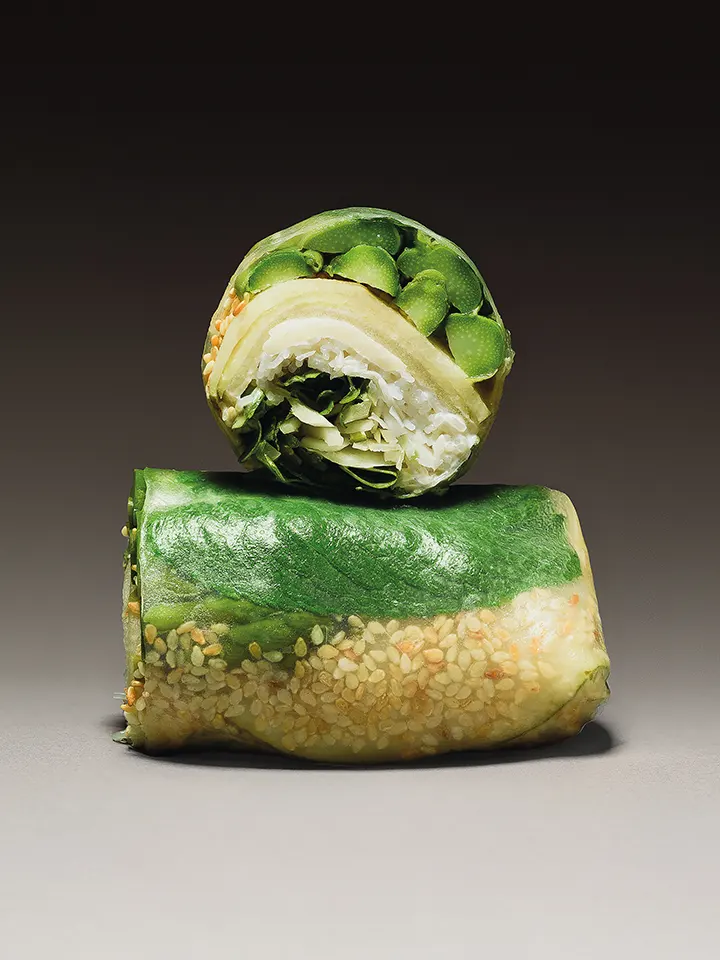 Green asparagus roll